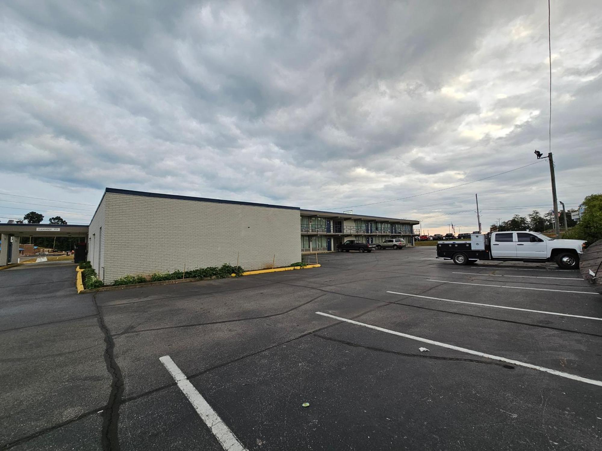 Relax Inn By Oyo Greeneville Near Hwy Us-321 外观 照片